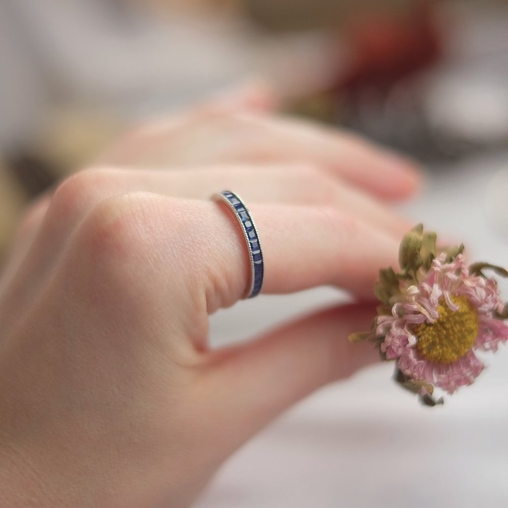 925 Silver ring with blue stones size 8